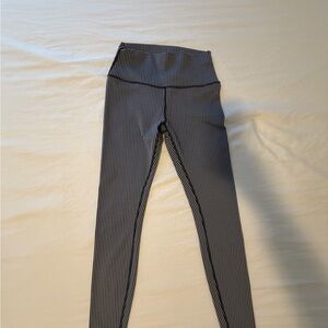 Alo High Waisted Houndstooth Leggings